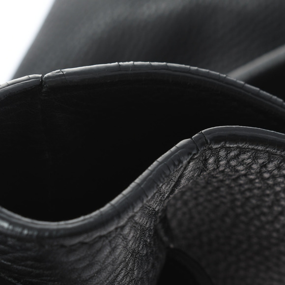 Prada Shoulder Bag Gold Hardware Leather Black - Picture 9 of 10